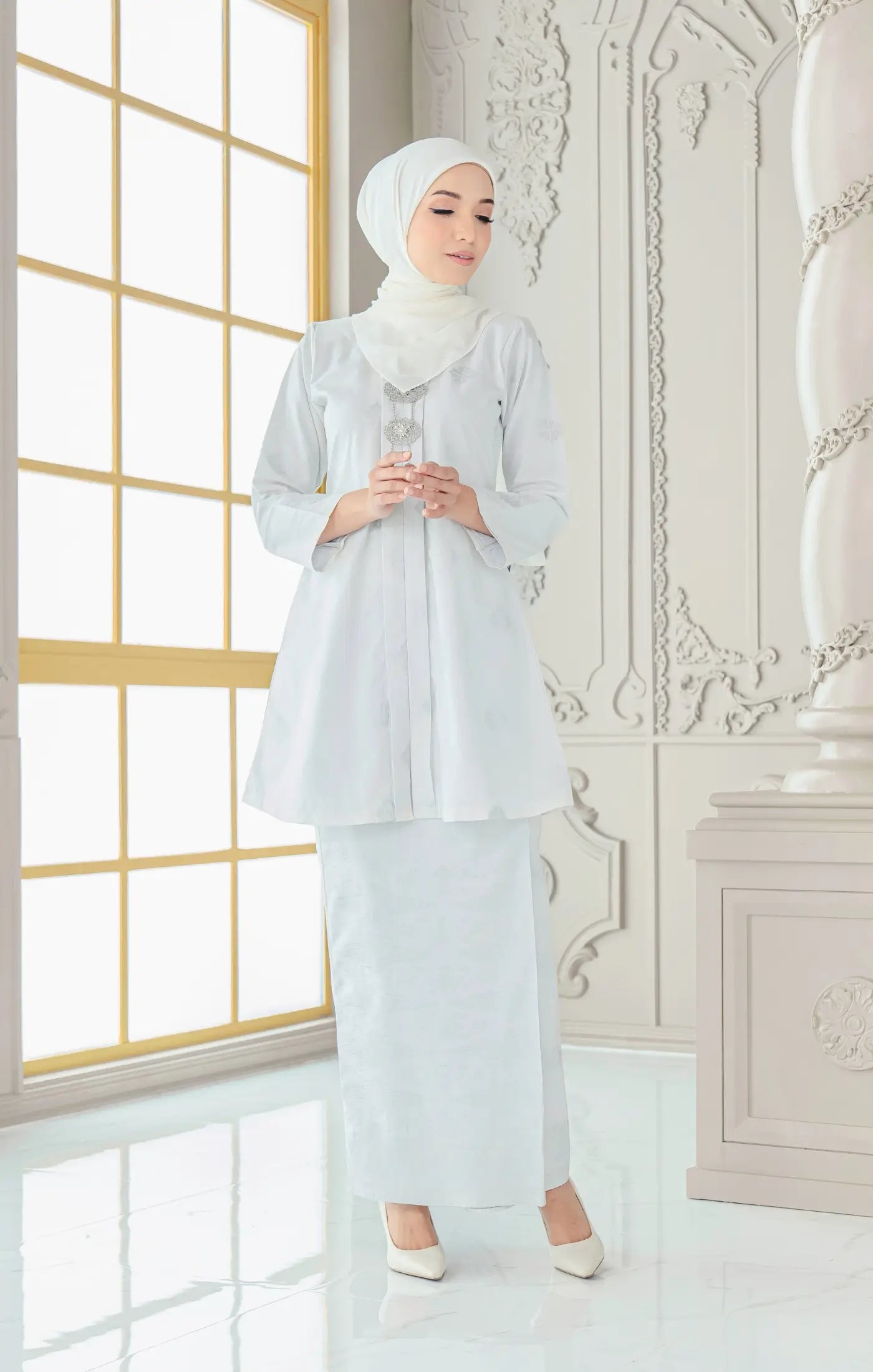 DEFECT ANGGUN KEBAYA | WHITE SILVER